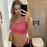 Mia Horton